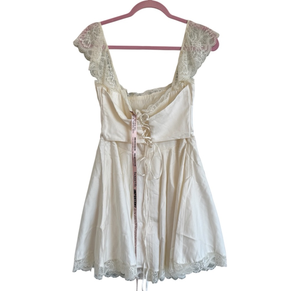 House of CB ‘Kaia’ White Lace-Trim Mini Dress